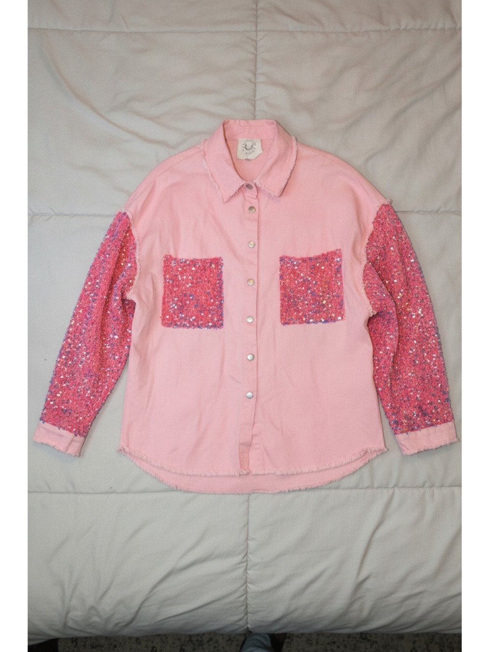 NWT Fantastic Fawn Pink Sequin Sleeve Denim Shirt Jacket - Boho Festival - Sz L